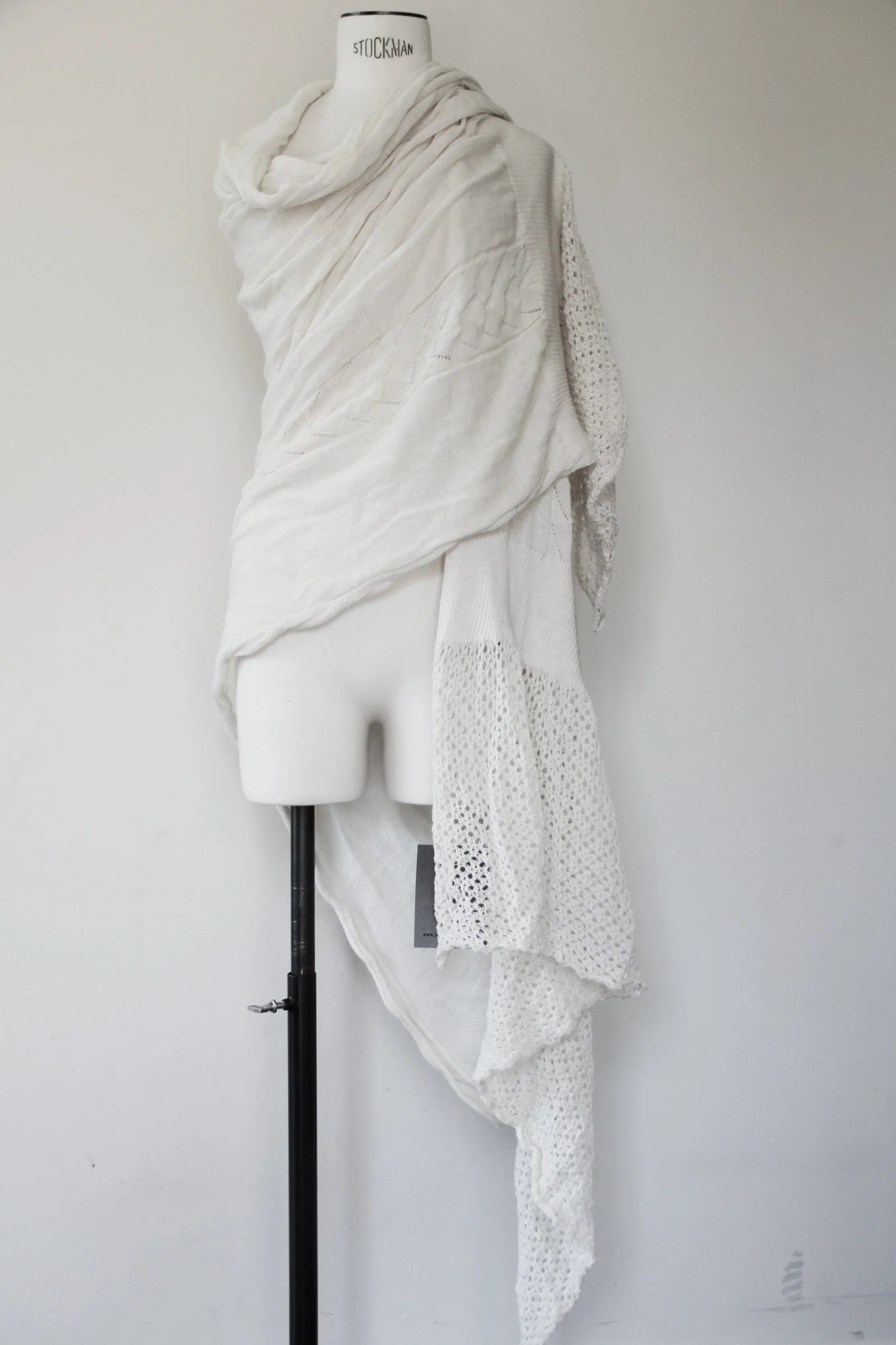 Amano Baby Alpaca oversize wrap-OIive