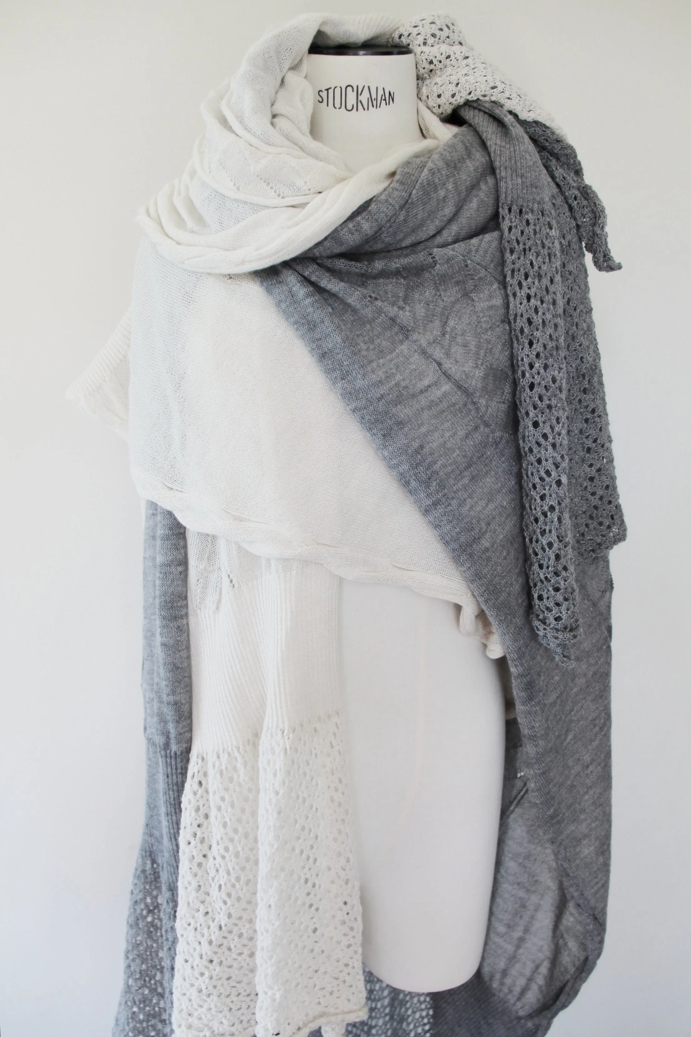 Amano Baby Alpaca oversize wrap-OIive