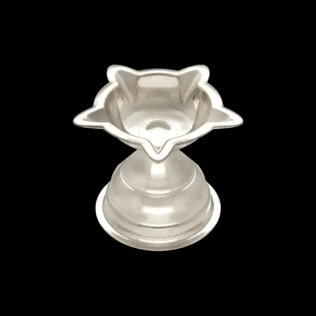 Everlasting Elegance Silver Niranjan