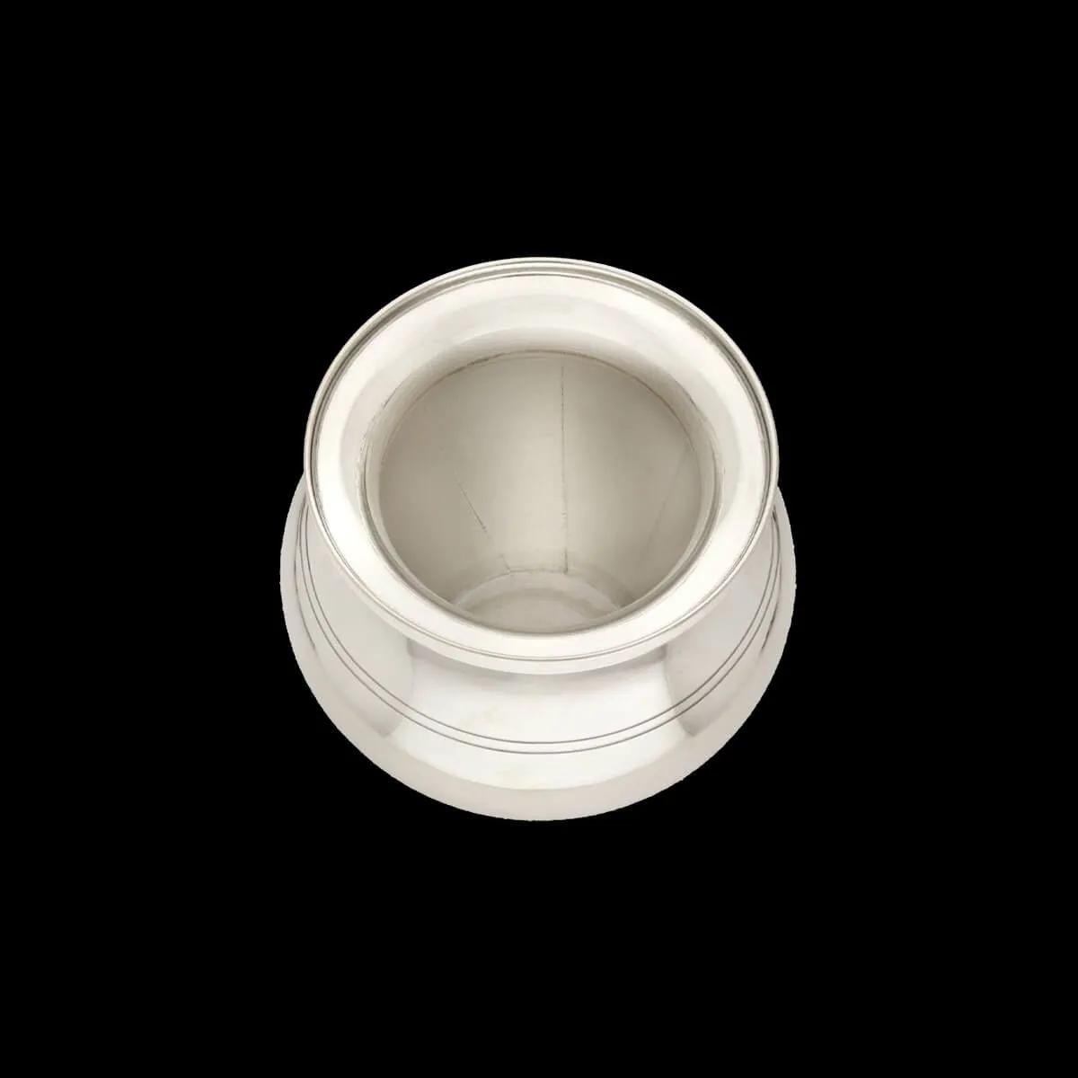 Gleaming Majesty Silver Kalash