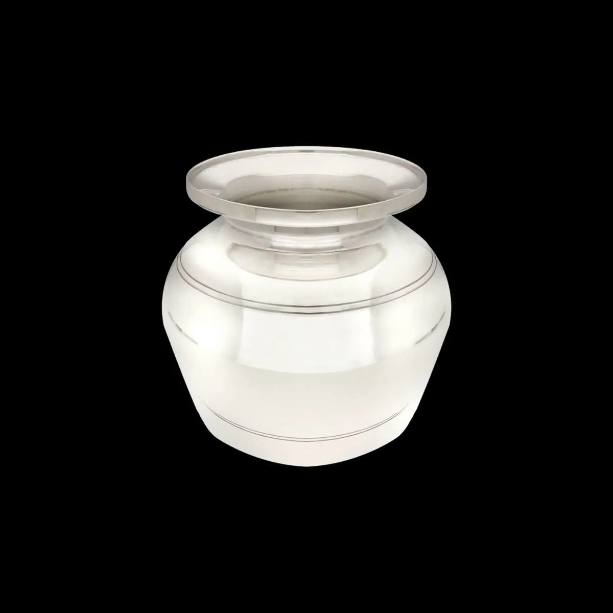 Gleaming Majesty Silver Kalash